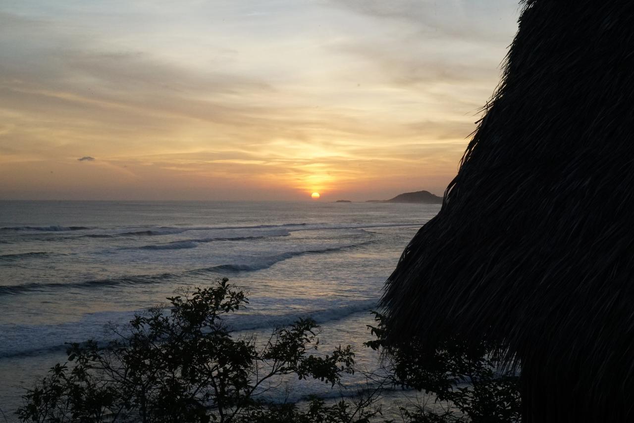 Magnific Rock - Surf Resort & Yoga Retreat Nicaragua 포포요 외부 사진